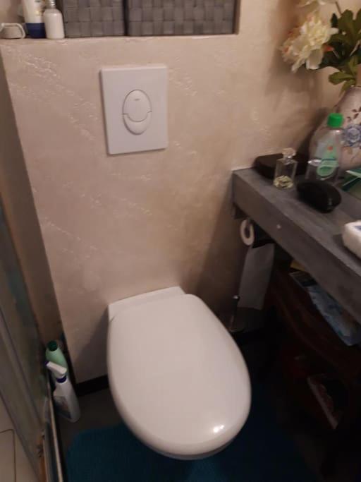 Zona Porto A 10 Mn A Piedi Dal Mare Apartment Nice
