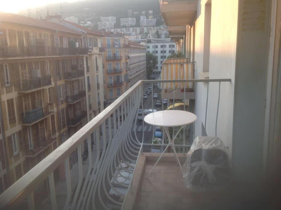 Zona Porto A 10 Mn A Piedi Dal Mare * Nizza